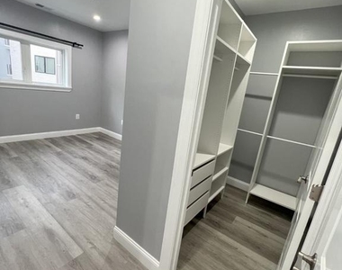 1611 Ridge Avenue - Photo Thumbnail 21