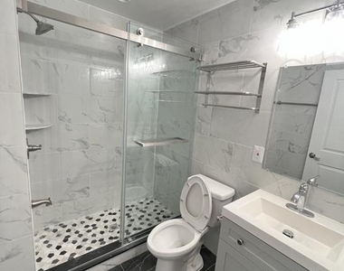 1611 Ridge Avenue - Photo Thumbnail 31