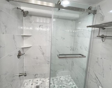 1611 Ridge Avenue - Photo Thumbnail 17
