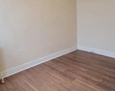 5211 Glenloch Street - Photo Thumbnail 11