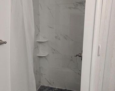 1020 Hamilton Street - Photo Thumbnail 14