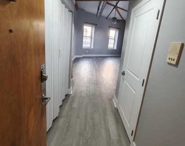 1020 Hamilton Street - Photo Thumbnail 8
