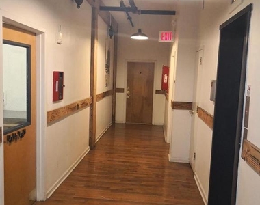 1020 Hamilton Street - Photo Thumbnail 3