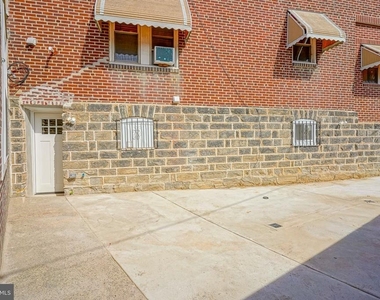 2412 S 24th Street - Photo Thumbnail 4