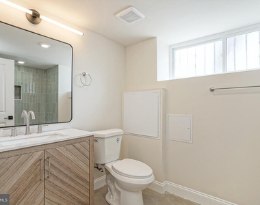 2412 S 24th Street - Photo Thumbnail 16