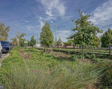 2412 S 24th Street - Photo Thumbnail 20