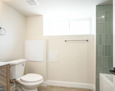 2412 S 24th Street - Photo Thumbnail 17