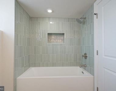 2412 S 24th Street - Photo Thumbnail 18