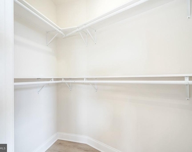 2412 S 24th Street - Photo Thumbnail 9