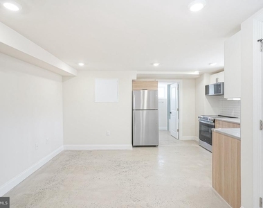 2412 S 24th Street - Photo Thumbnail 11
