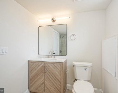 2412 S 24th Street - Photo Thumbnail 19
