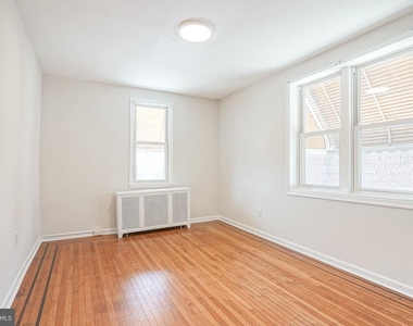 2412 S 24th Street - Photo Thumbnail 21
