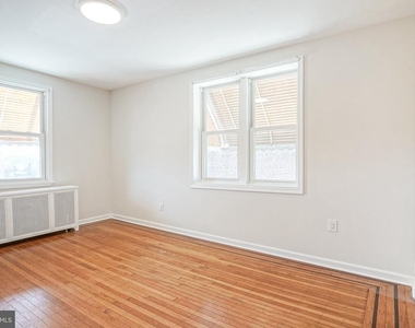 2412 S 24th Street - Photo Thumbnail 24