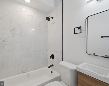 1542 W York Street - Photo Thumbnail 5