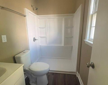 429 Santa Fe Drive - Photo Thumbnail 9