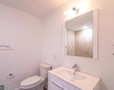 1245 Ridge Avenue - Photo Thumbnail 16