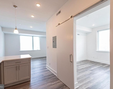 1245 Ridge Avenue - Photo Thumbnail 1