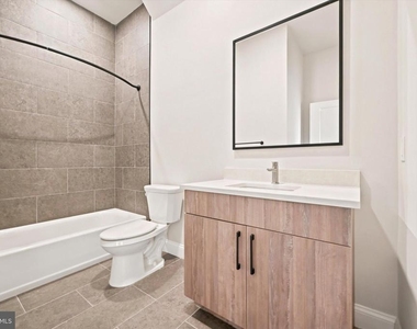 2153 E Lehigh Avenue - Photo Thumbnail 10