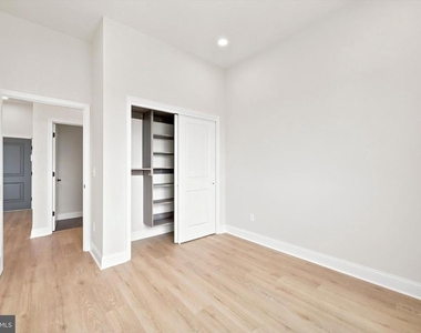 2153 E Lehigh Avenue - Photo Thumbnail 11