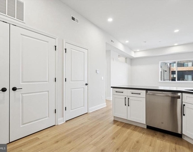 2153 E Lehigh Avenue - Photo Thumbnail 2