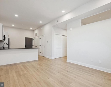 2153 E Lehigh Avenue - Photo Thumbnail 11