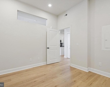 2153 E Lehigh Avenue - Photo Thumbnail 14