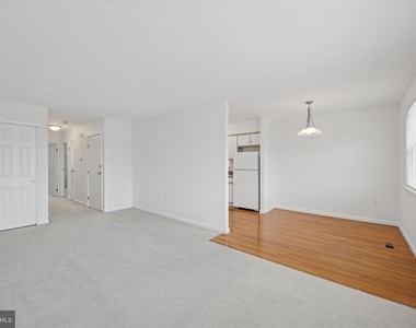 4000 Lyman Drive - Photo Thumbnail 4