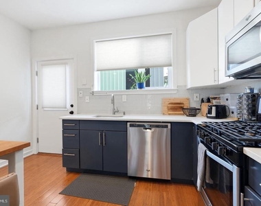2709 Cambridge Street - Photo Thumbnail 8