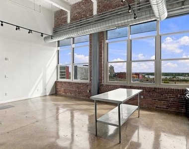 444 N 4th Street - Photo Thumbnail 13