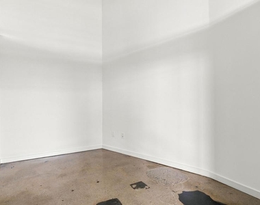 444 N 4th Street - Photo Thumbnail 20