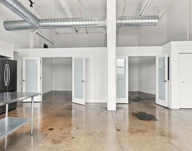 444 N 4th Street - Photo Thumbnail 5