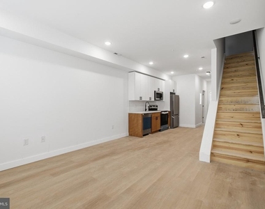 1542 W York Street - Photo Thumbnail 2