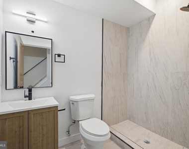 1542 W York Street - Photo Thumbnail 14