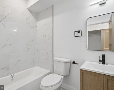 1542 W York Street - Photo Thumbnail 9