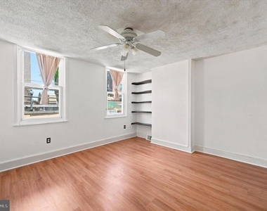 102 E Huntingdon Street - Photo Thumbnail 15