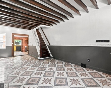 102 E Huntingdon Street - Photo Thumbnail 2