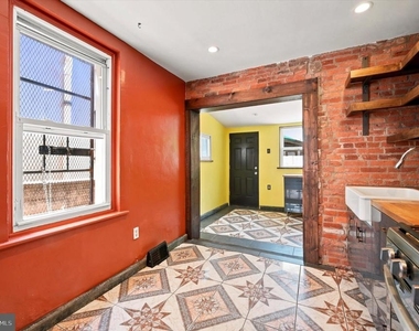 102 E Huntingdon Street - Photo Thumbnail 7