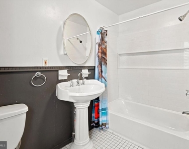 102 E Huntingdon Street - Photo Thumbnail 16