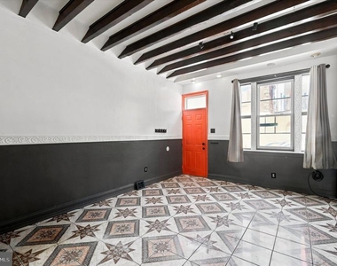 102 E Huntingdon Street - Photo Thumbnail 3
