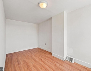 102 E Huntingdon Street - Photo Thumbnail 19