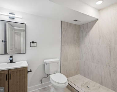 1230 W York Street - Photo Thumbnail 12