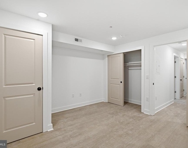 1230 W York Street - Photo Thumbnail 10