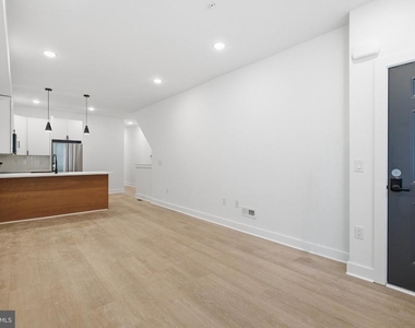 1230 W York Street - Photo Thumbnail 1