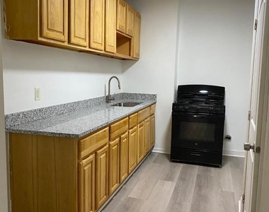 1640 N Gratz Street - Photo Thumbnail 3