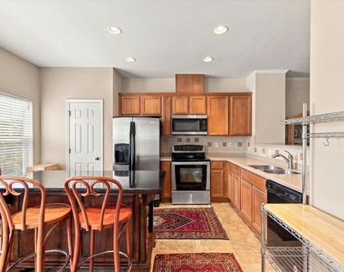 290 Linden Park Lane - Photo Thumbnail 9