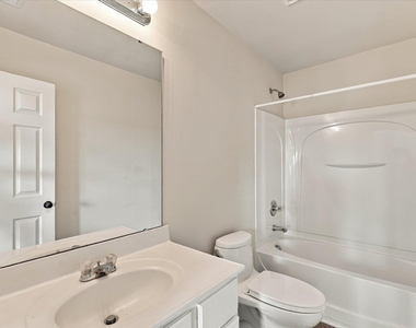 290 Linden Park Lane - Photo Thumbnail 15