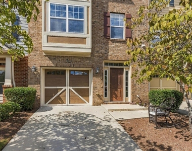 290 Linden Park Lane - Photo Thumbnail 1
