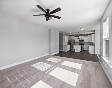 521 Groveview Wynd - Photo Thumbnail 11