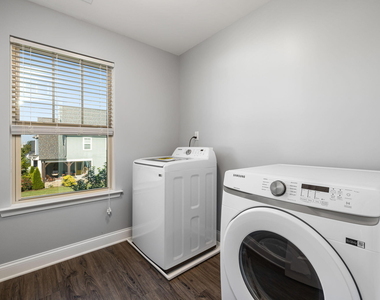 521 Groveview Wynd - Photo Thumbnail 14