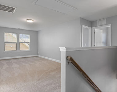 521 Groveview Wynd - Photo Thumbnail 13